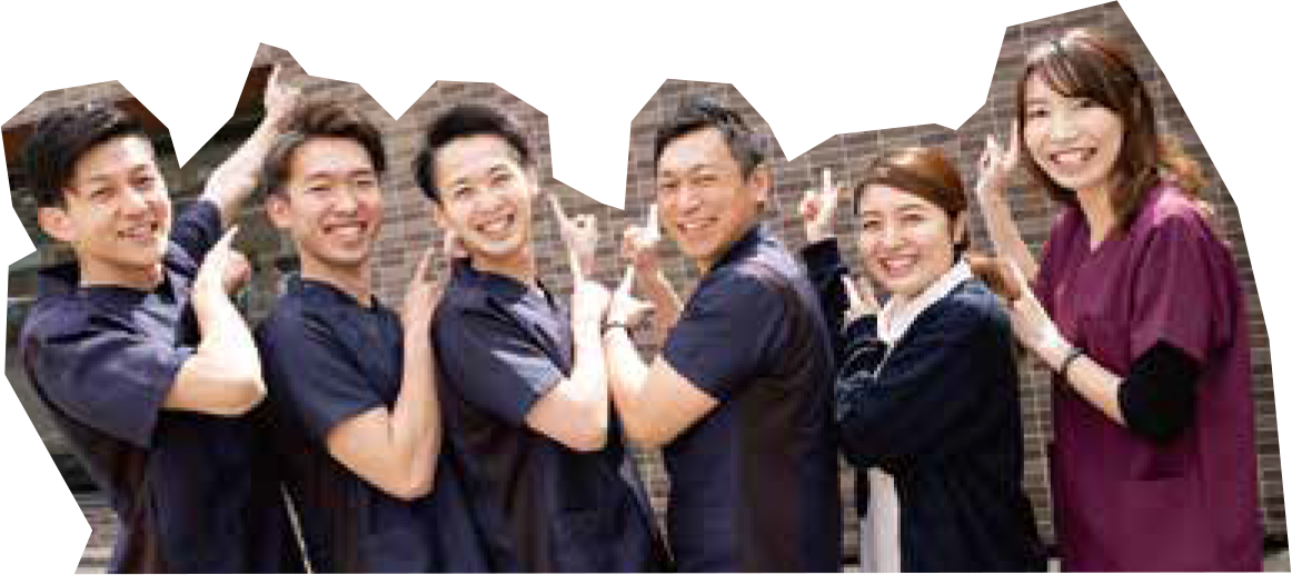 スタッフの集合写真